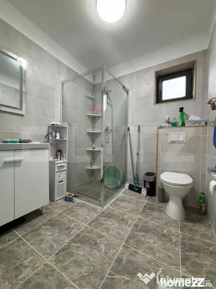 Casă cu 4 camere cu Teren 1000 Mp în Săcueni