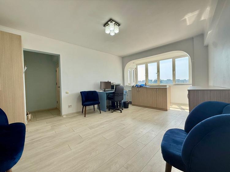 Apartament cu 3 camere semidecomandat în Titan