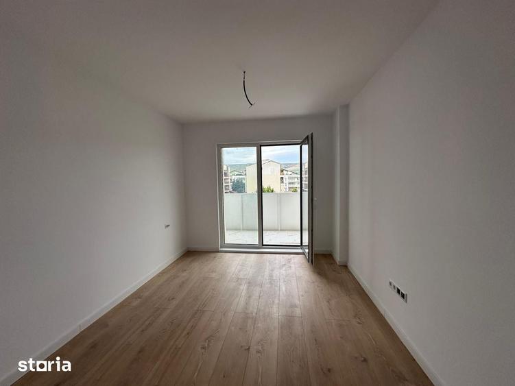 Apartament cu 3 camere în Florești