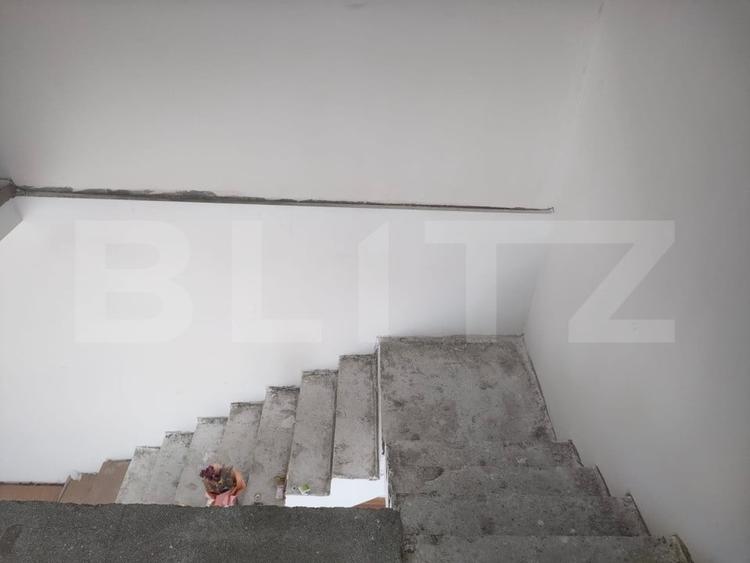 Casă individuală cu 6 camere cu Canalizare în Exterior Nord