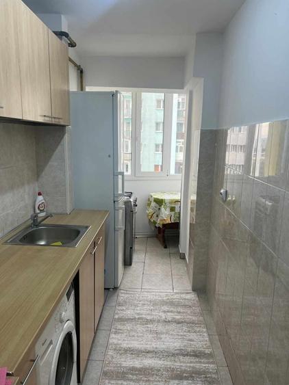 Apartament cu 2 camere decomandat în Florești