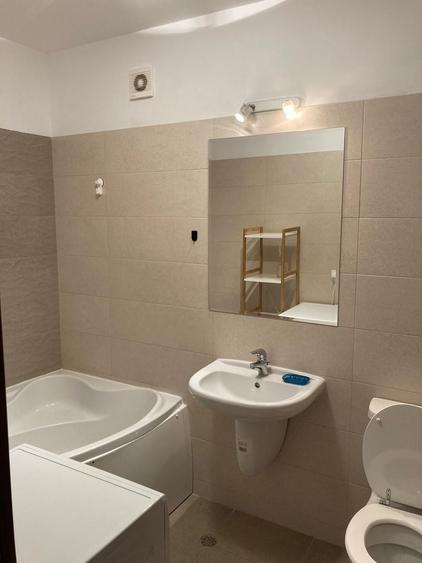 Apartament cu 2 camere decomandat, mobilat în Dămăroaia
