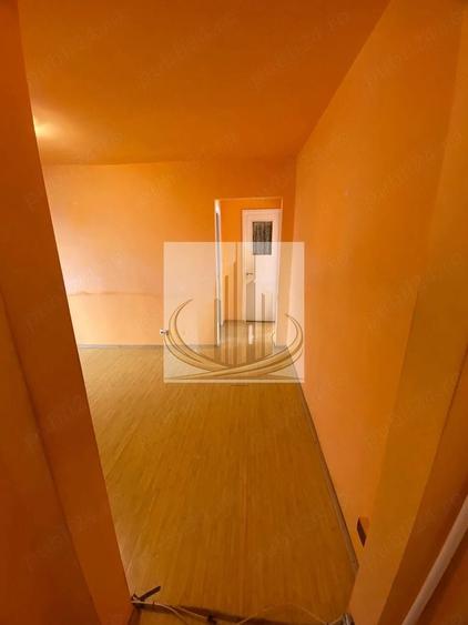 Apartament cu 3 camere semidecomandat în Șagului