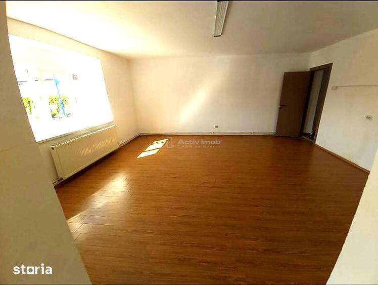Spațiu comercial, de 70 mp, în Central