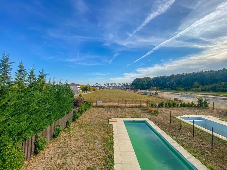 Casă individuală cu 5 camere cu Piscina în Corbeanca