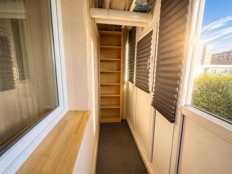 Apartament cu 3 camere decomandat în Dristor