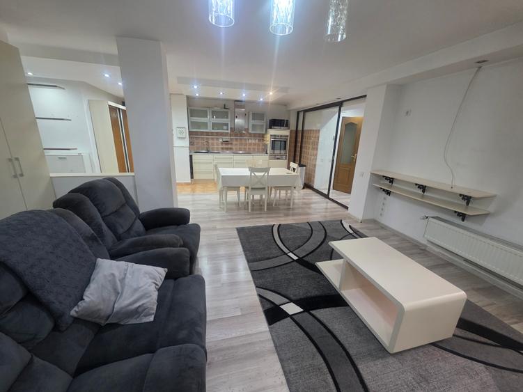 Apartament cu 3 camere decomandat în Mărăști