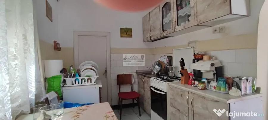 Casă cu 3 camere cu Teren 1108 Mp în Central