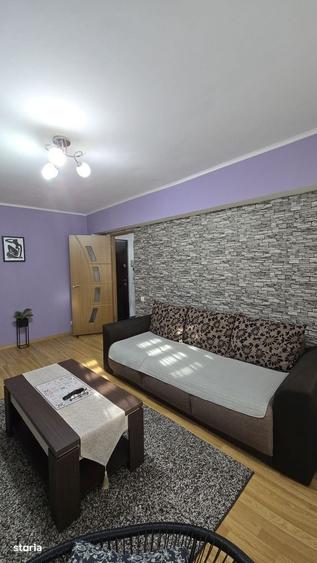 Apartament cu 2 camere decomandat în Vitrometan