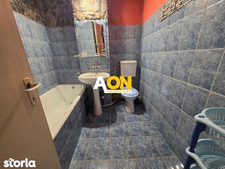 Apartament cu 3 camere decomandat în Cetate