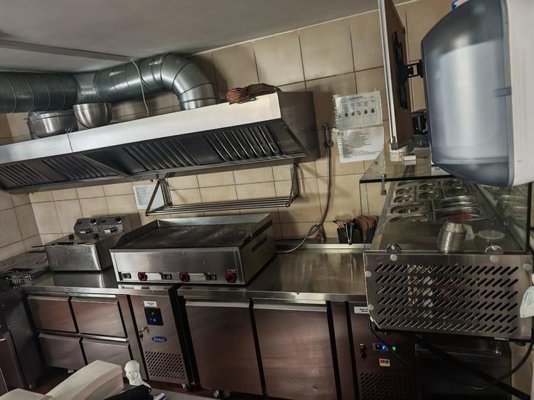 Afacere la cheie, Restaurant 40 000e - 4