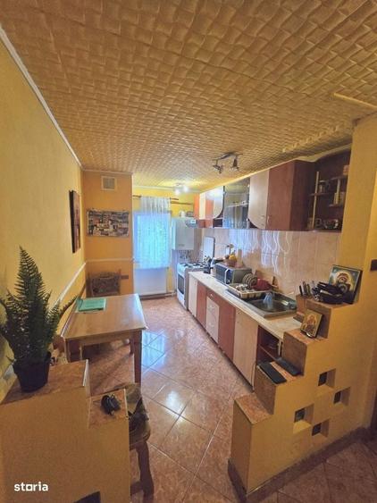 Apartament cu 3 camere decomandat în Micro 17