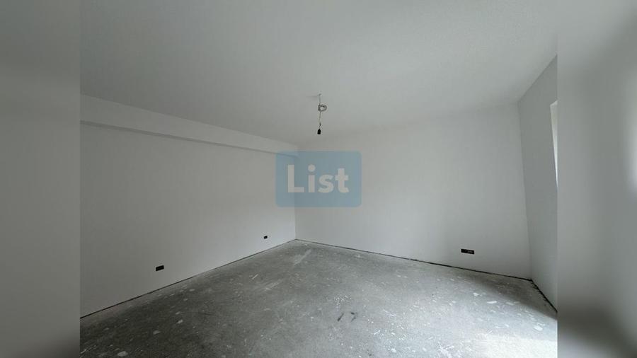 Apartament cu 3 camere decomandat în Brașovul Vechi