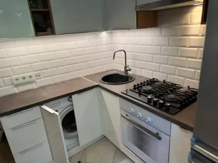 Apartament cu 2 camere decomandat în Panduri