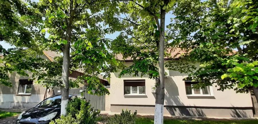 Casă cu 4 camere cu Teren 1101 Mp în Becicherecu Mic