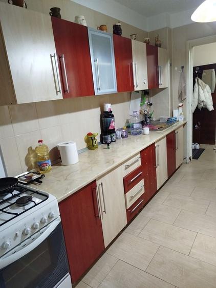 Apartament de vânzare – 3 camere, Piața Centrală, etaj 3 - 1