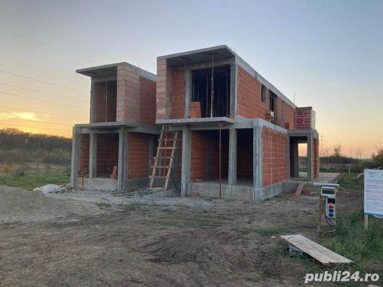 Casă cu 3 camere cu Teren 700 Mp în Dumbrăvița