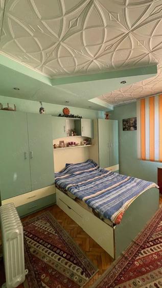 Apartament cu 2 camere decomandat în Petros