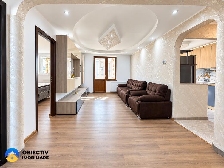 Apartament cu 4 camere decomandat în Mărăței
