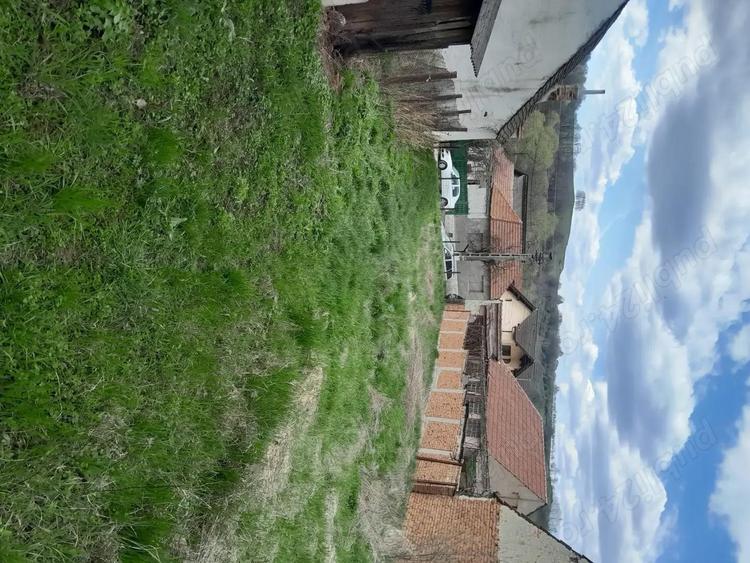 Teren de 2360 mp, în Vaidei