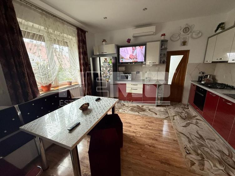 Casă cu 9 camere cu Canalizare în Marginea