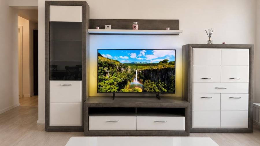 Apartament cu 3 camere decomandat, mobilat în Bd. Laminorului