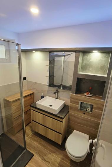Apartament cu 2 camere decomandat în Exterior Vest