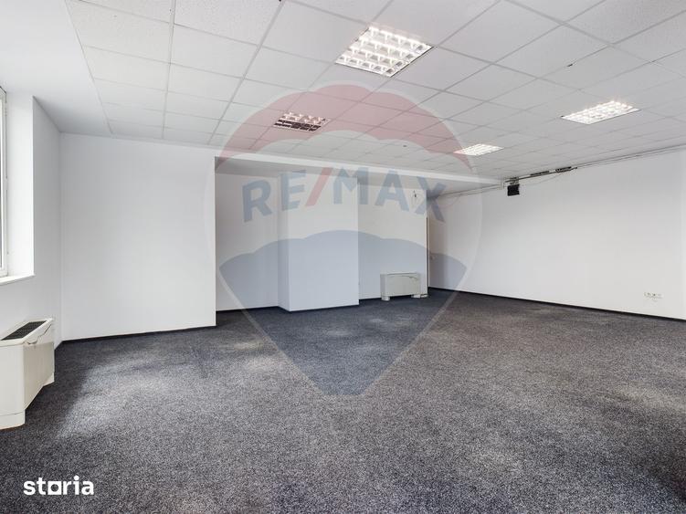 SPATIU COMERCIAL 80 MP OPEN SPACE CU GRUP SANITAR | GREEN CENTER ITC - 9