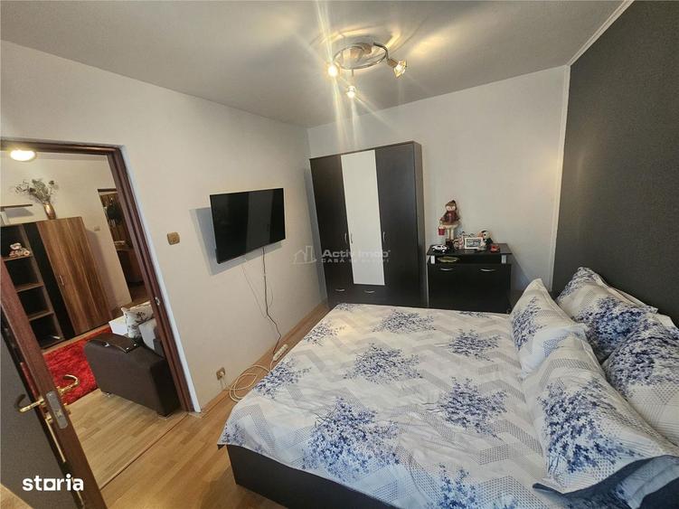 Apartament cu 3 camere, mobilat în Central