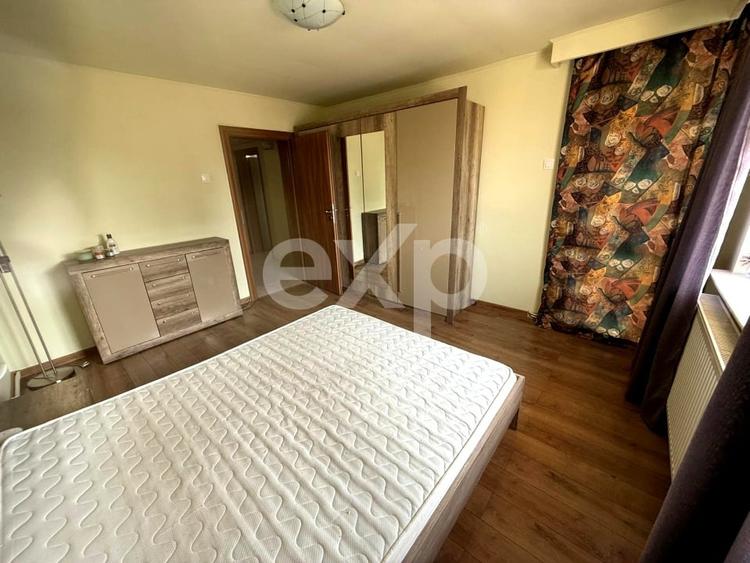 Apartament cu 3 camere decomandat, mobilat în Central