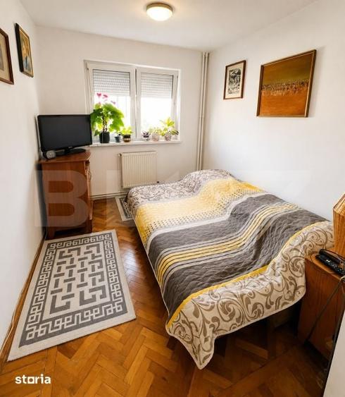 Apartament cu 3 camere în Dâmbu Pietros