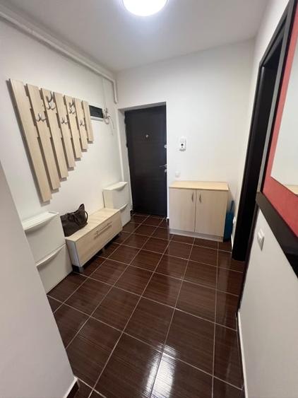Apartament cu 2 camere semidecomandat, mobilat în Berceni