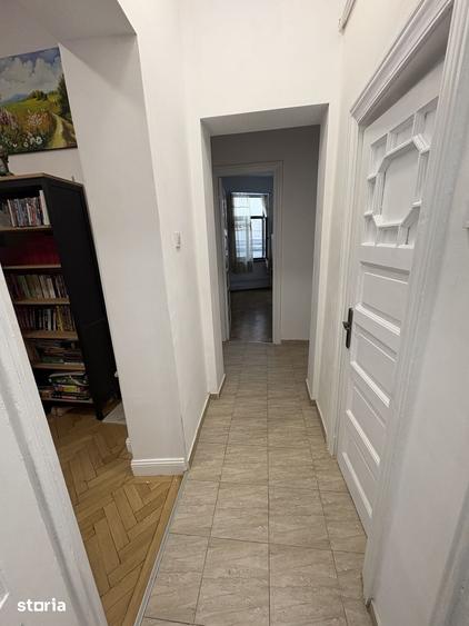 Apartament cu 4 camere în Centrul Istoric