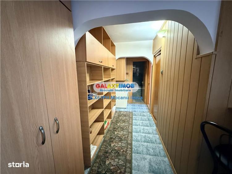 Apartament cu 3 camere decomandat, mobilat în Peneș Curcanul