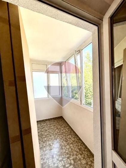 Apartament cu 2 camere decomandat în Băneasa