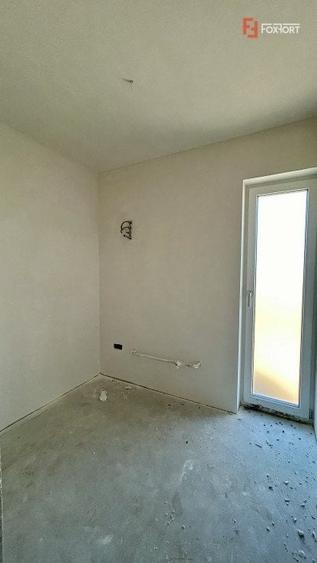 Duplex cu 4 camere cu Canalizare în Giarmata-Vii