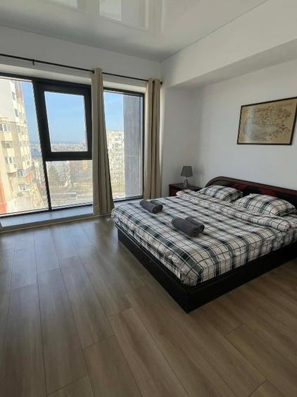 Apartament cu 2 camere decomandat, mobilat în Far