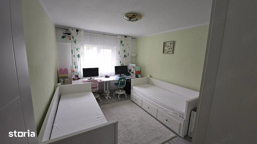 Apartament cu 4 camere în Noua