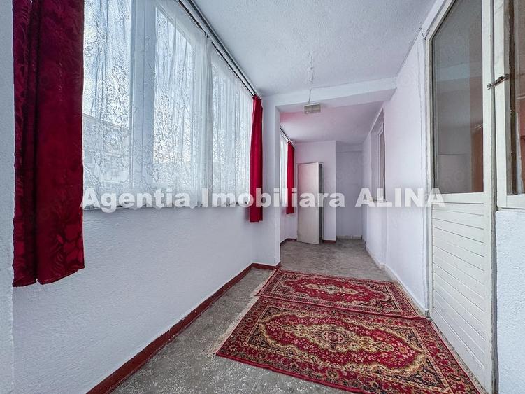Apartament cu 2 camere semidecomandat în Dacia