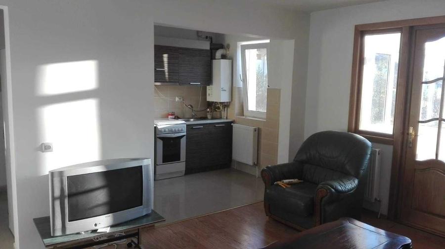 Apartament cu 2 camere semidecomandat în Exterior Vest