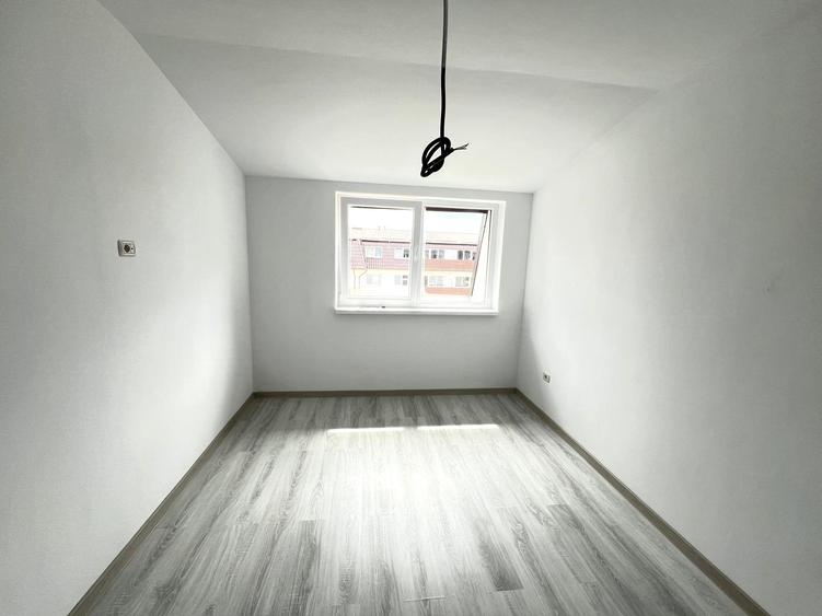 Apartament cu 2 camere semidecomandat în Sânpetru