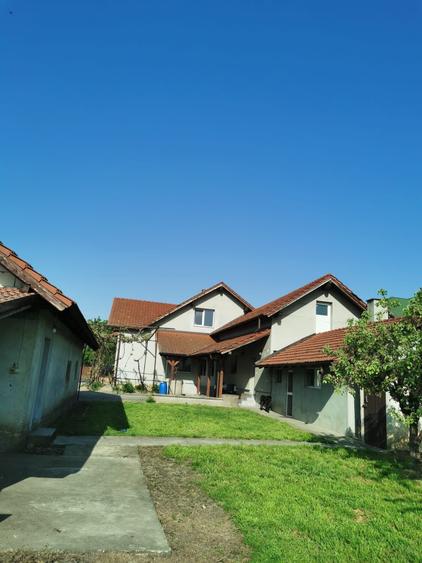 Casă cu 4 camere în Băbești