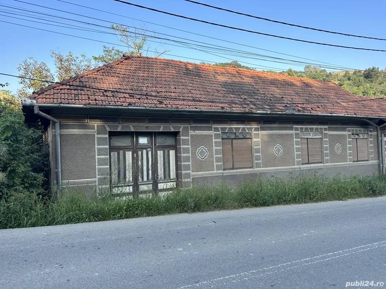 Casă în Petnic