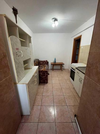 Apartament cu 2 camere semidecomandat în Fălticeni