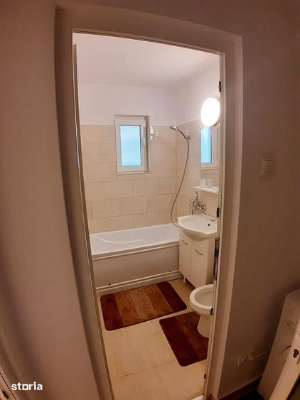 Apartament cu 2 camere în Podu Roș