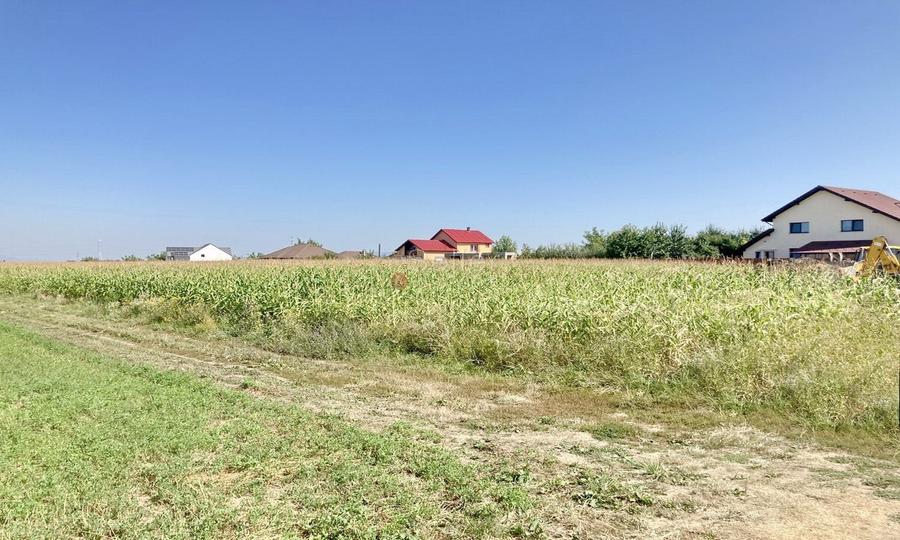 Teren Construcții intravilan de 20400 mp, în Stupini