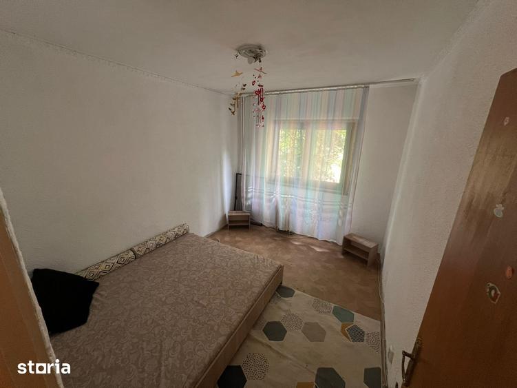 Apartament cu 3 camere în Militari