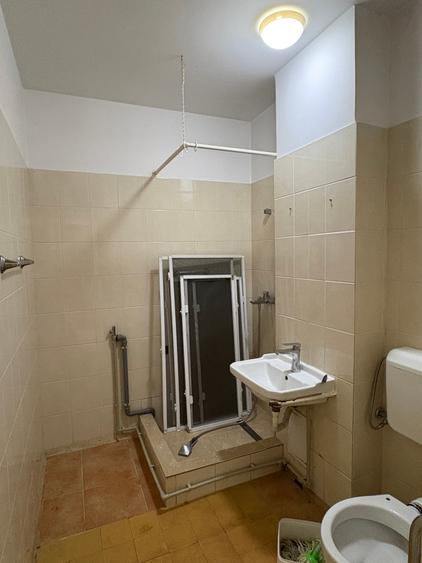 Apartament cu 3 camere decomandat în Ozana