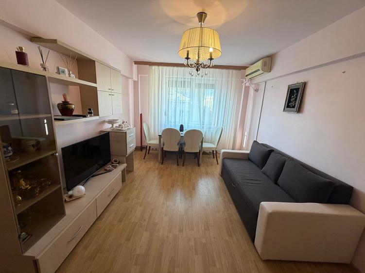 Apartament cu 2 camere semidecomandat, mobilat în Peninsula
