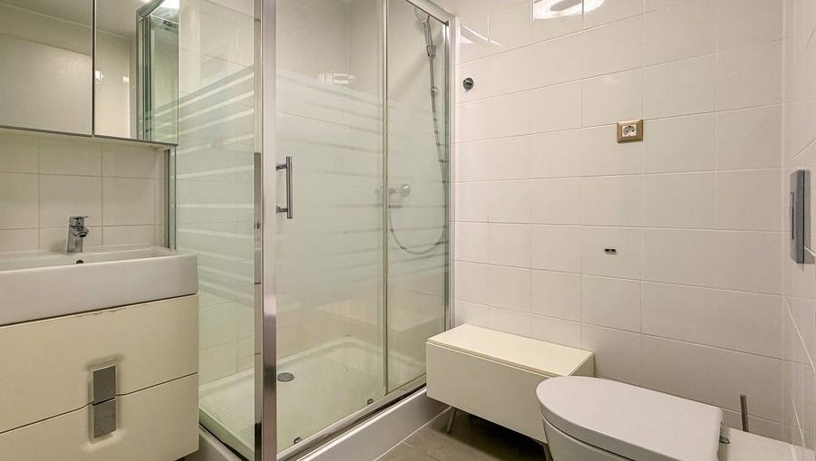 Casă cu 6 camere cu Teren 1000 Mp în Pipera